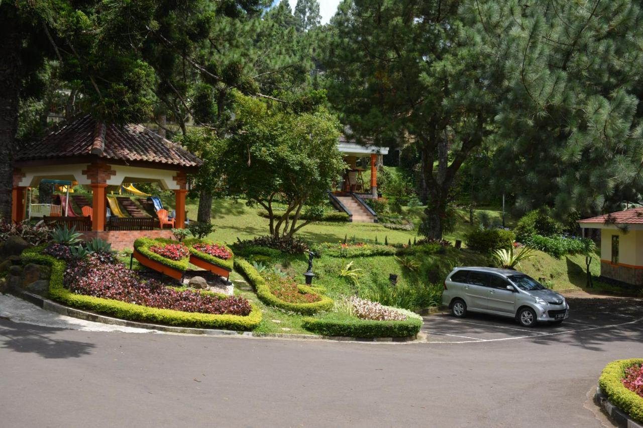 Arra Lembah Pinus Ξενοδοχείο Puncak Εξωτερικό φωτογραφία